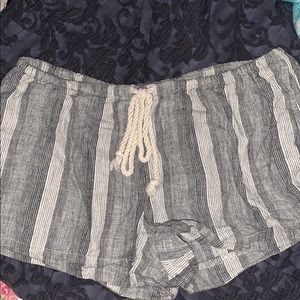 NWOT super cute beach shorts with tie